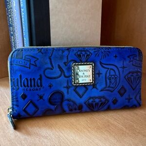 *SOLD*Disney Dooney & Bourke 60th Anniversary 2015 Leather Zip Around Wallet